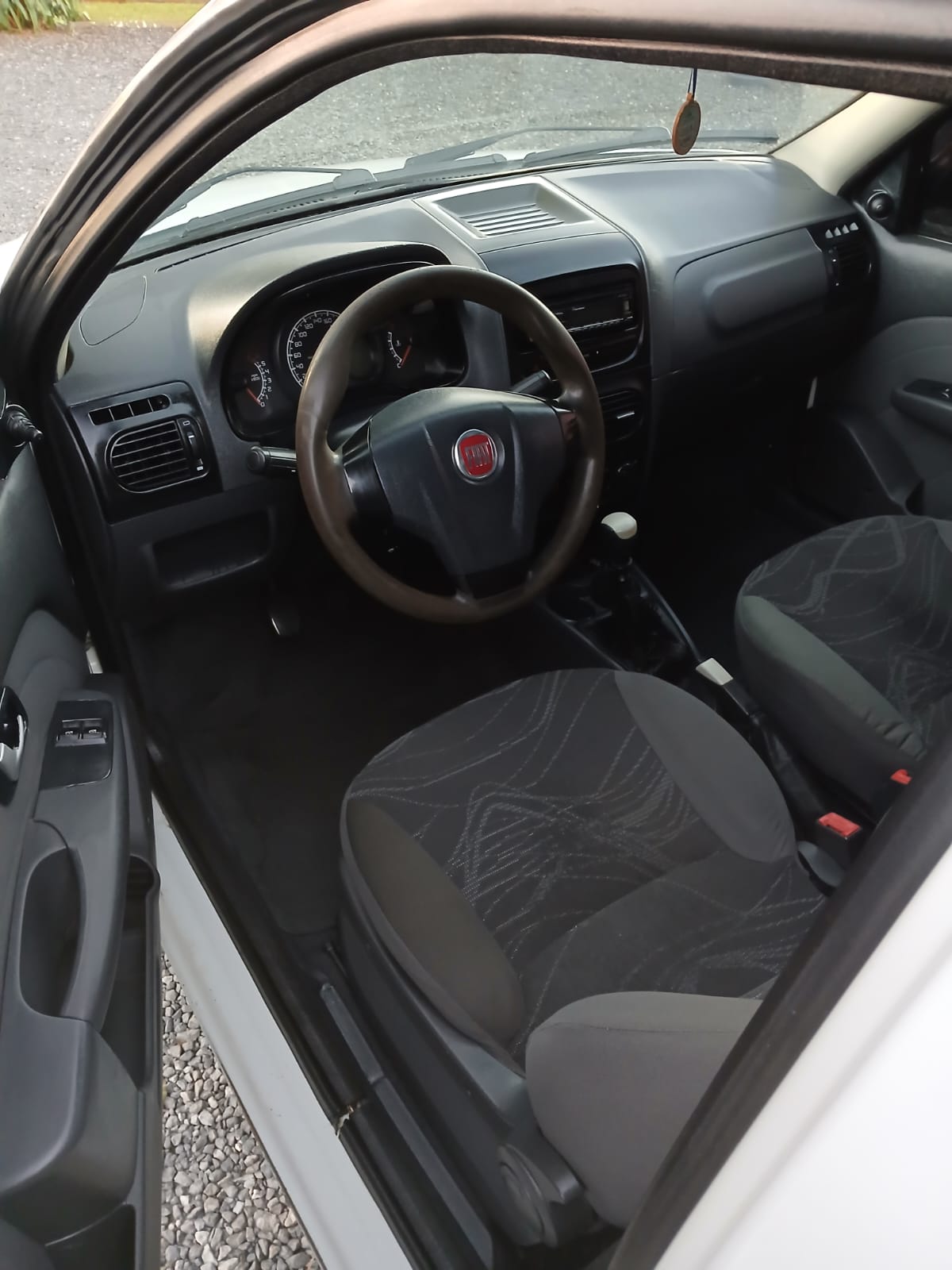 Fiat Strada Working 1.4 2013 -  A Caminhonete Mais Vendida Do Brasil, Pronta Para O Trabalho!